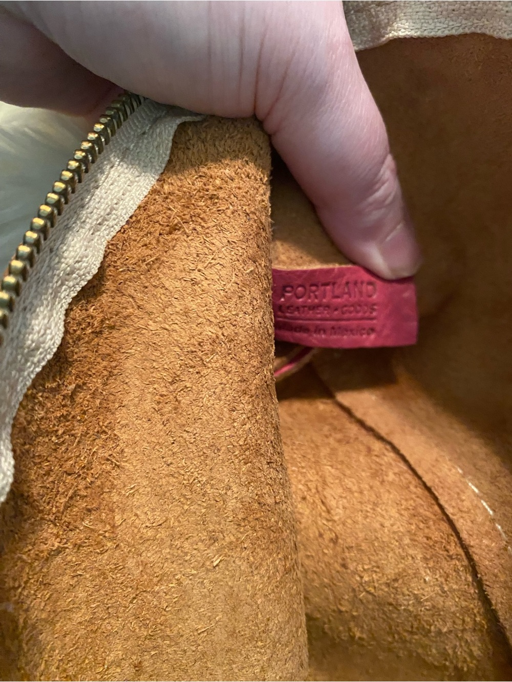 Portland Leather Red Pebbled Leather Cosmetic Pouch - Picture 5 of 5